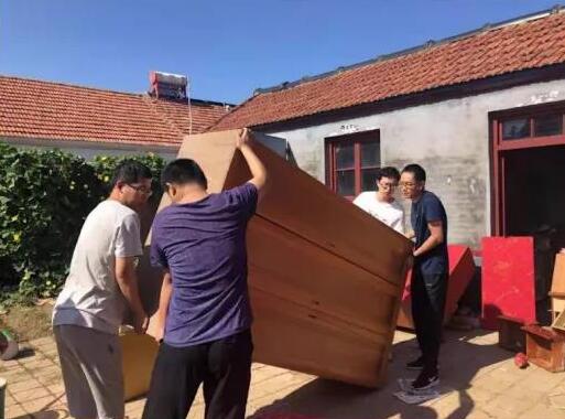 抗洪救災(zāi)，重建家園，環(huán)球人在行動(dòng)